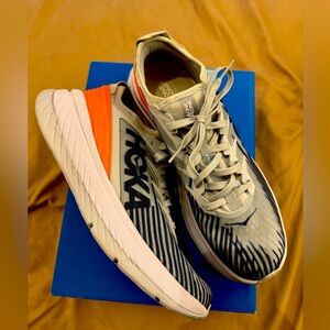 New without tags Hoka one one M Carbon X-SPE size 12.5